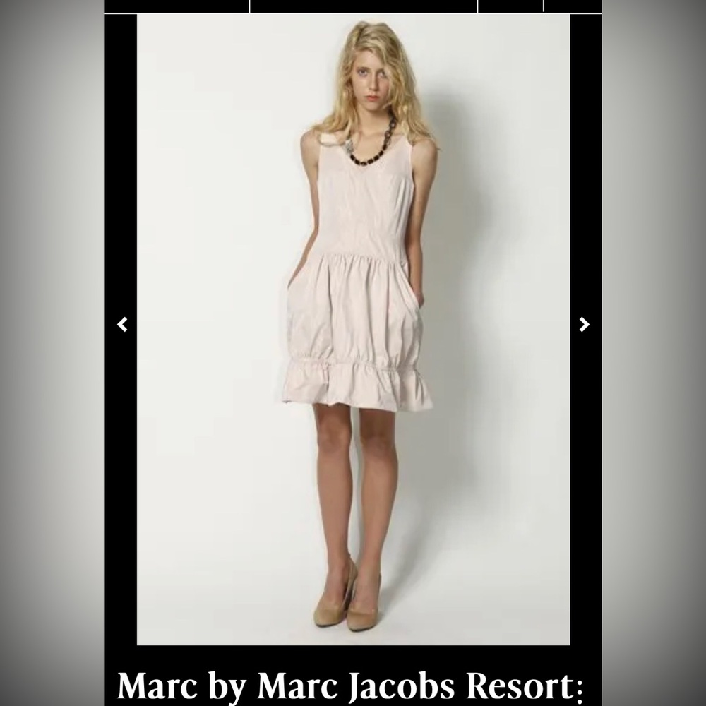Marc Jacobs Cream Sleeveless bubble-Hem Dress